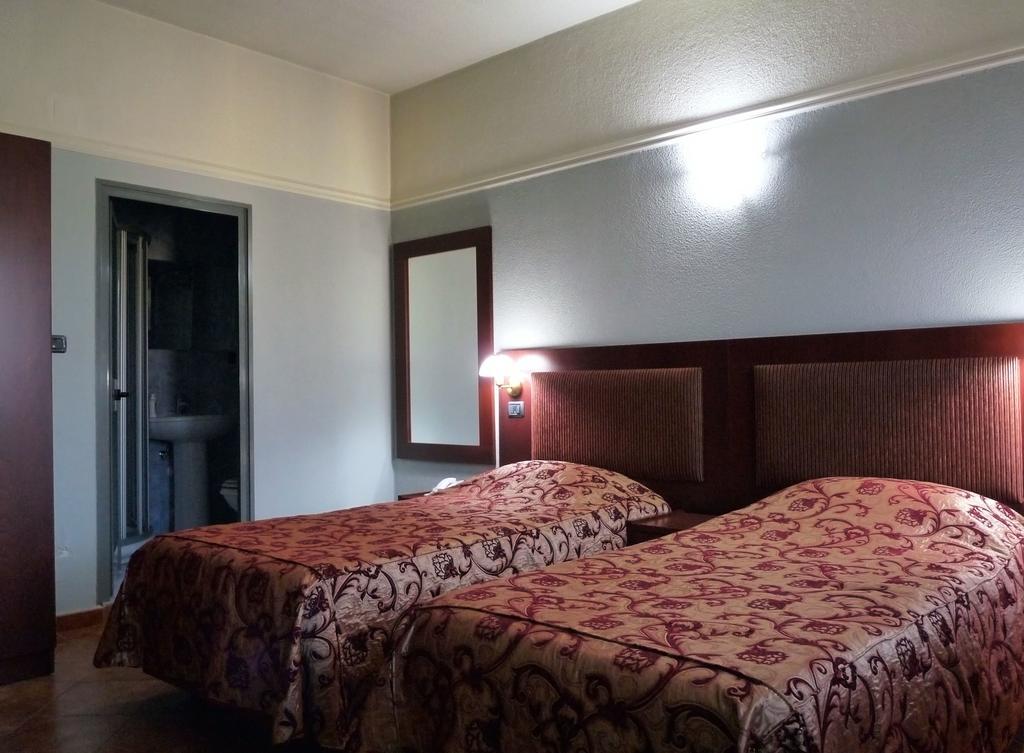 Hotel Elysee Τίρανα Εξωτερικό φωτογραφία