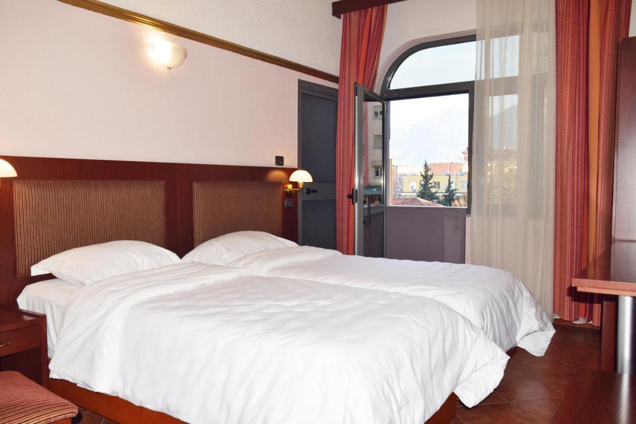 Hotel Elysee Τίρανα Εξωτερικό φωτογραφία