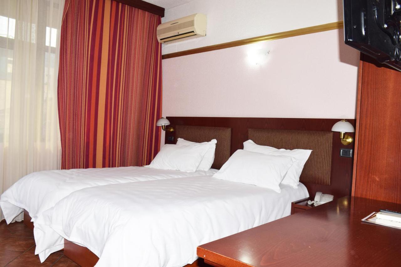 Hotel Elysee Τίρανα Εξωτερικό φωτογραφία