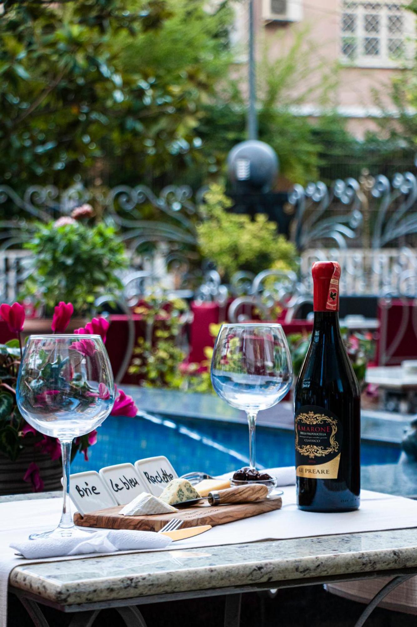 Hotel Elysee Τίρανα Εξωτερικό φωτογραφία